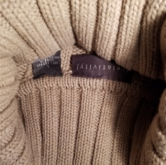 Sweater - Picture 2 of 5